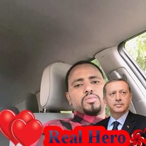 Meet your Posher, Aden